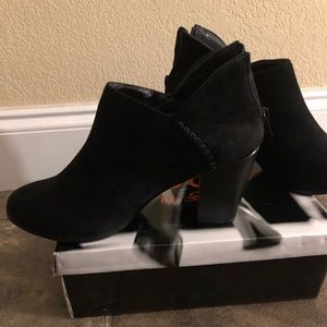 Black suede shoes size 8….